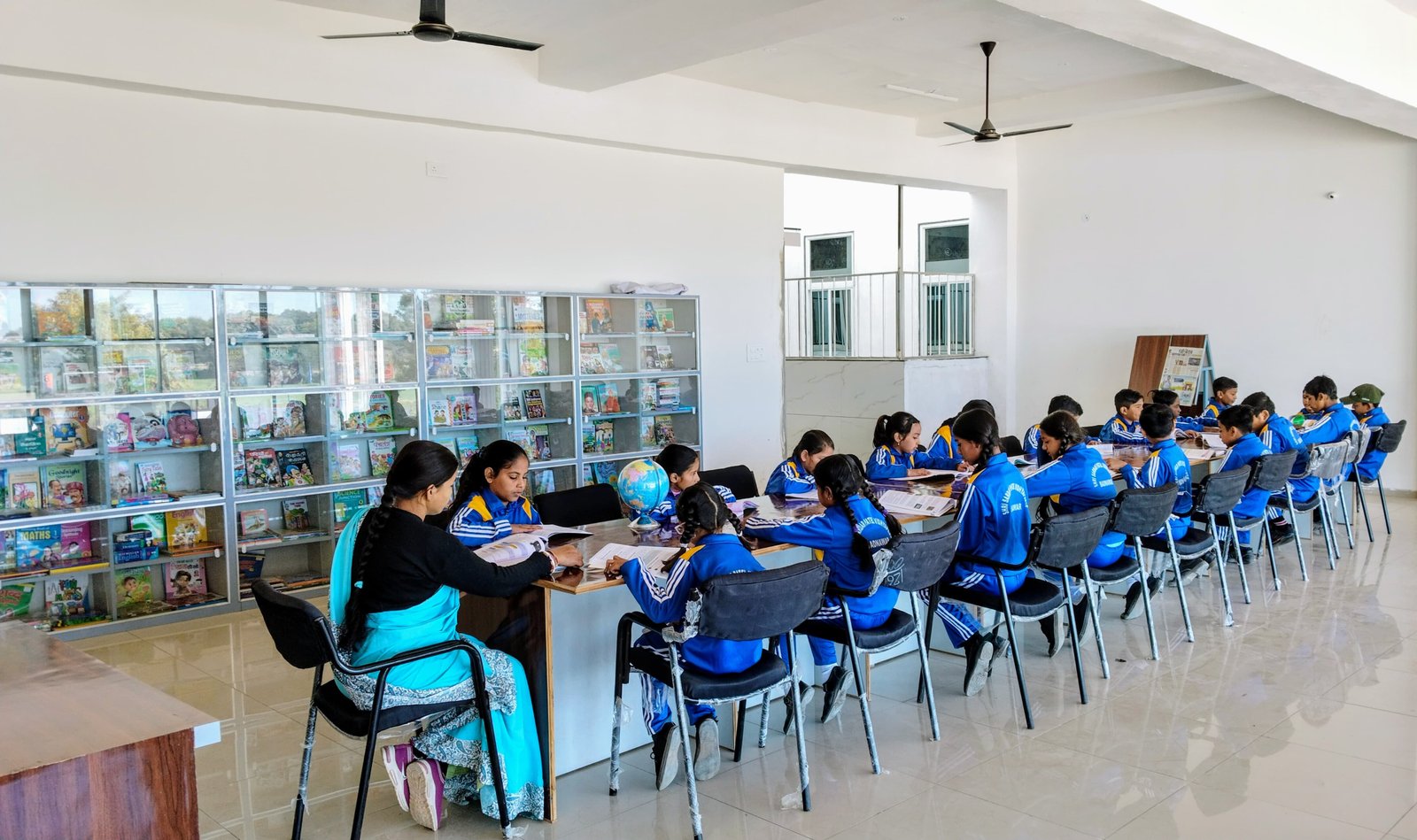 Shri Sardar Patel Vidhyapeeth High School library